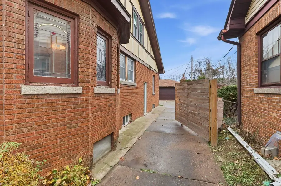 2911 21st Avenue, Rock Island, IL 61201 - Image #3