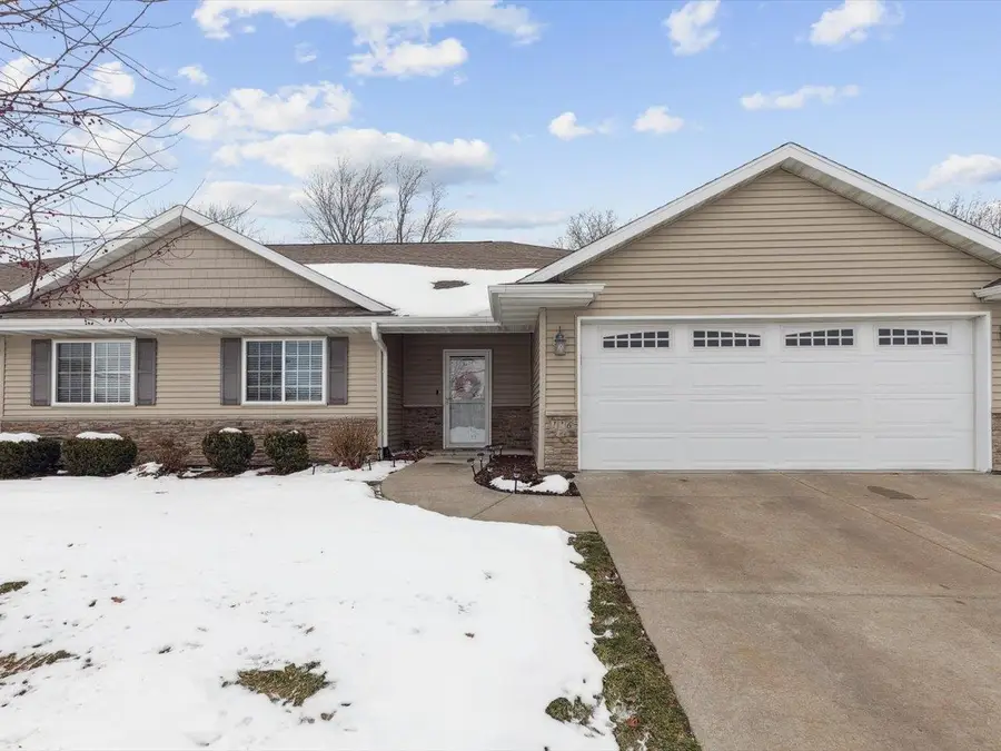 116 W Pinehurst Street, Eldridge, IA 52748 - Image #2