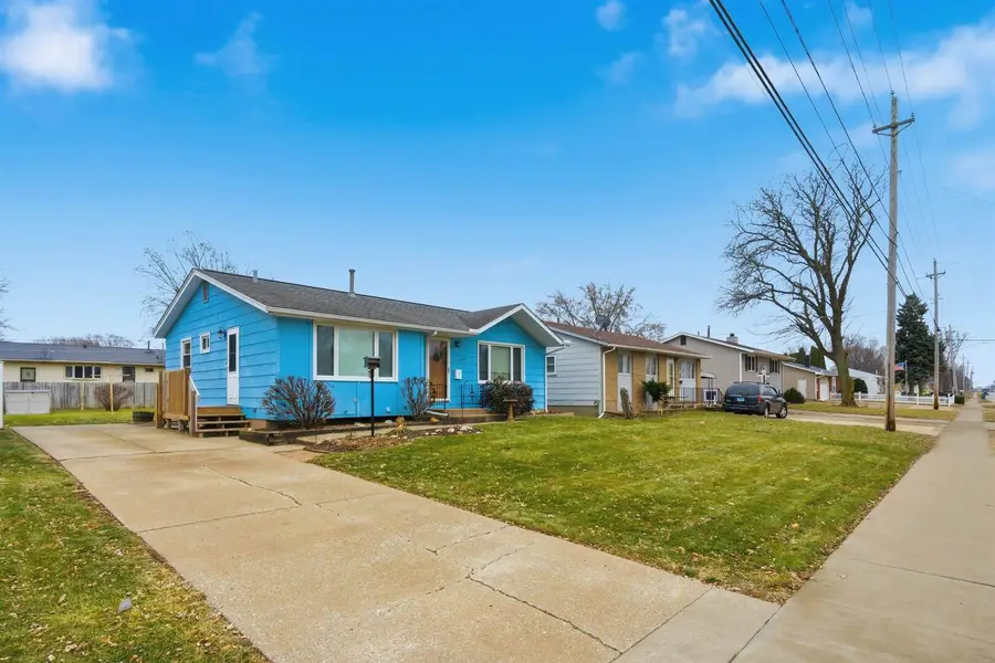 3320 Kennedy Drive, East Moline, IL 61244 - Image #2
