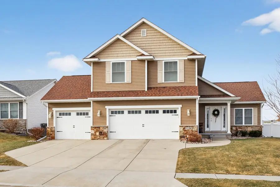 6326 Lillie Avenue, Davenport, IA 52806 - Image #2