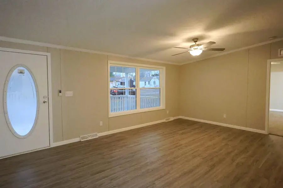 2114 Cedar Ave Avenue, Salem, IL 62881 - Image #3