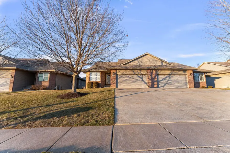 5040 55th Avenue, Bettendorf, IA 52722 - Image #3