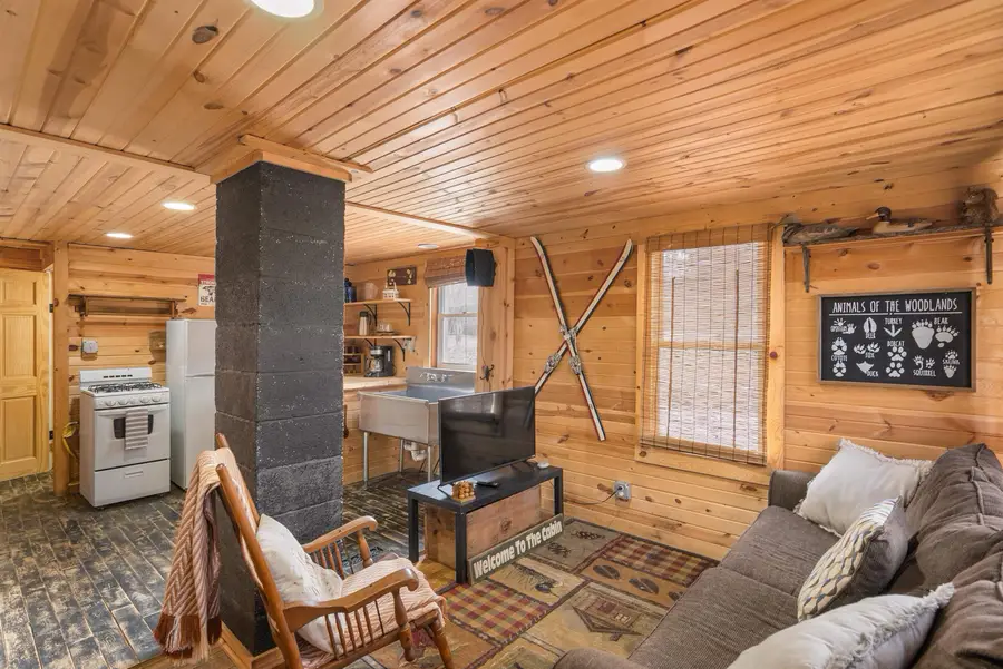 1 Blue Grass Court, Davenport, IA 52802 - Image #3