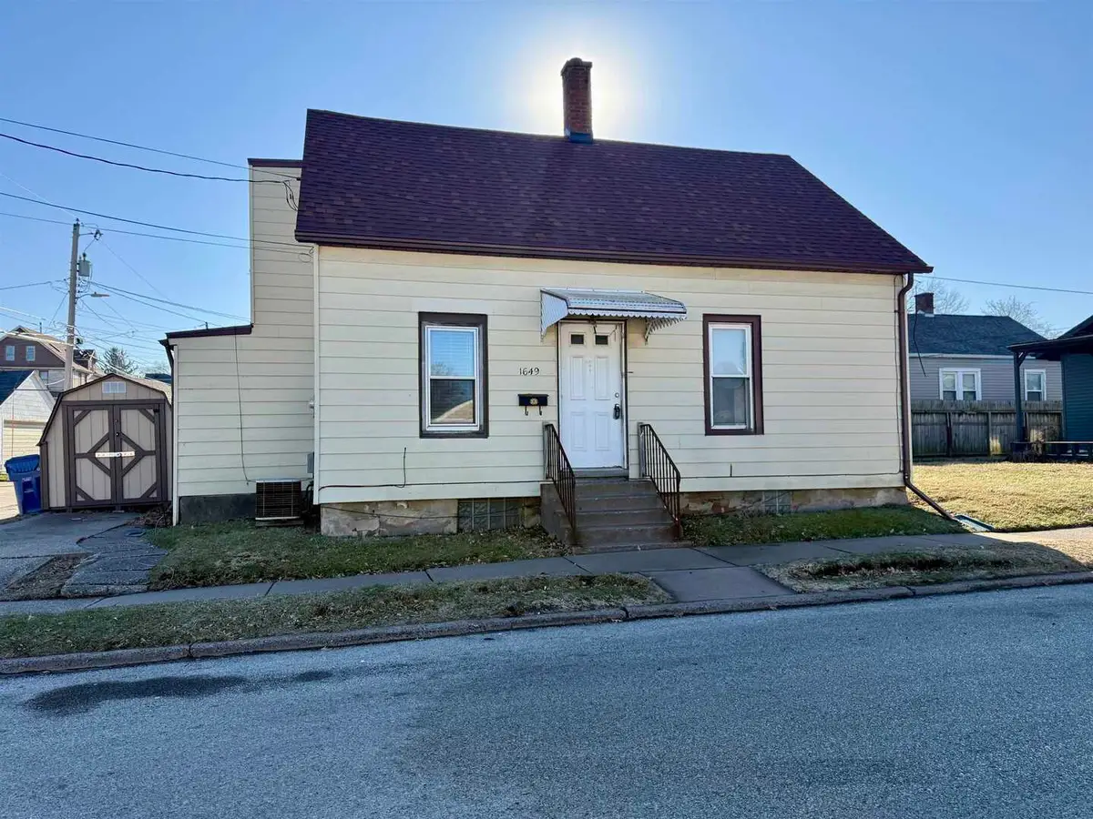 1649 Florence Ln Lane, Davenport, IA 52804 - Image #1