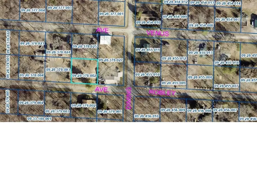 1 Robley Avenue, Makanda, IL 62958 - Image #2