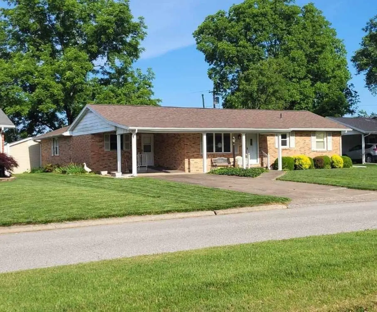 306 College Boulevard, Carmi, IL 62821 - Image #1