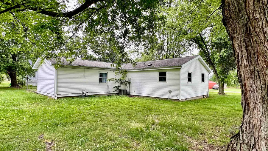21773 Illinois Avenue, Thompsonville, IL 62890 - #3