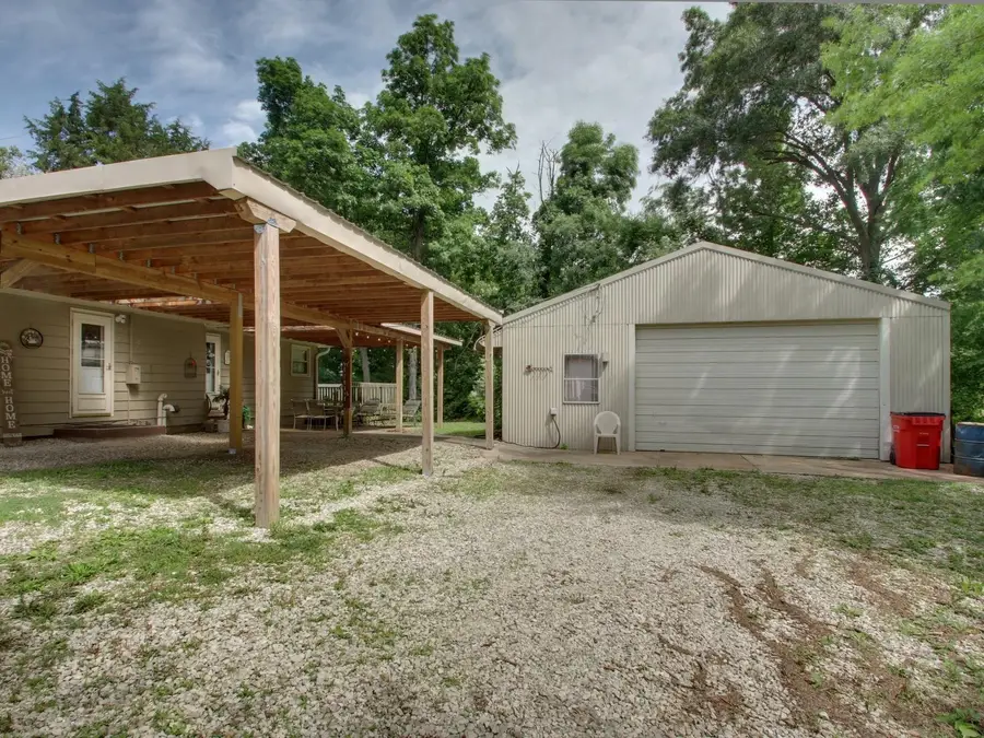 931 N 64th Street, Quincy, IL 62305 - #2