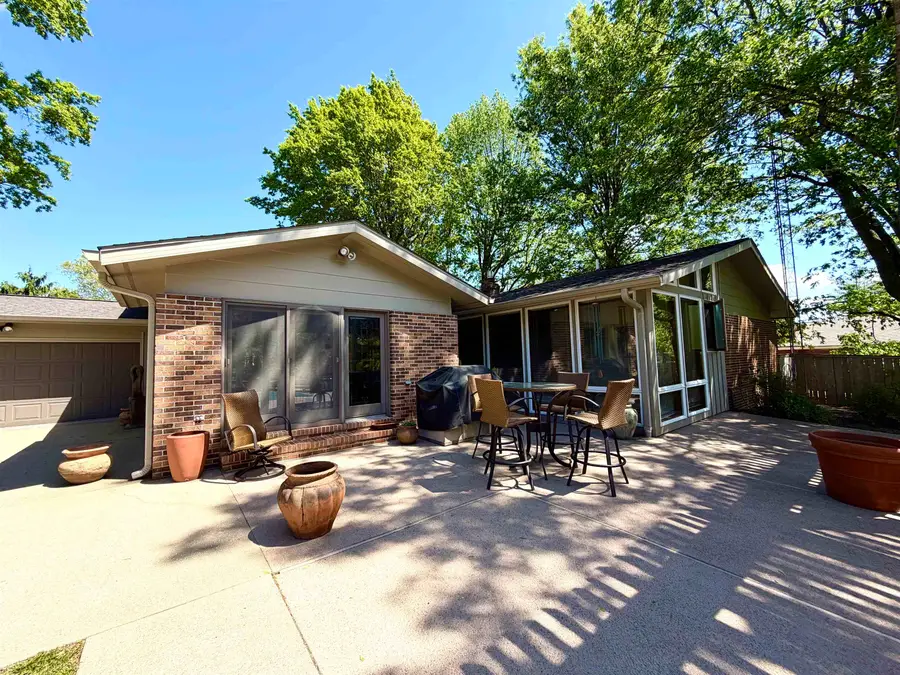 208 N Sunny Slope Street N, West Frankfort, IL 62896 - #3
