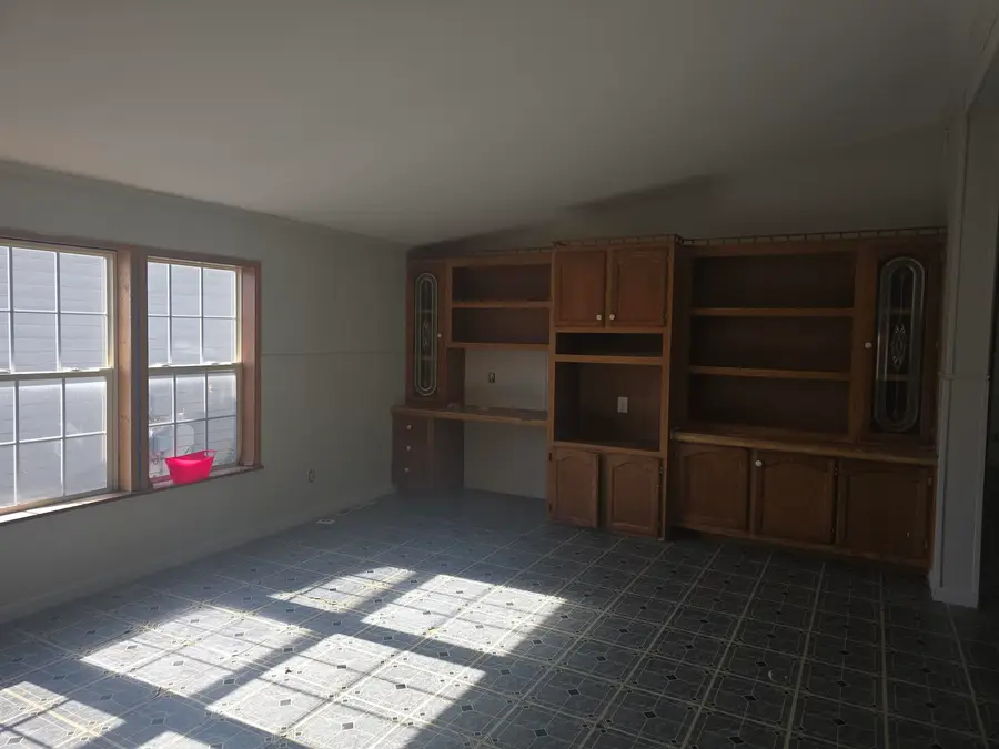 206 W 1st Street, La Harpe, IL 61450 - #2