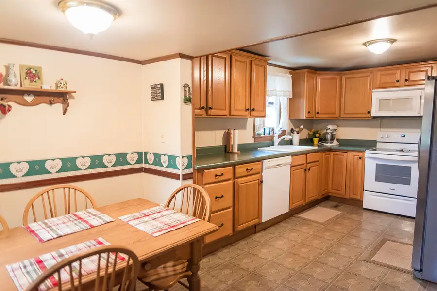 2393 E 1400th Street, Mendon, IL 62351 - #2