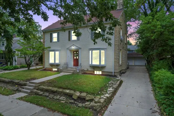 302 W Florida Avenue, Urbana, IL 61801