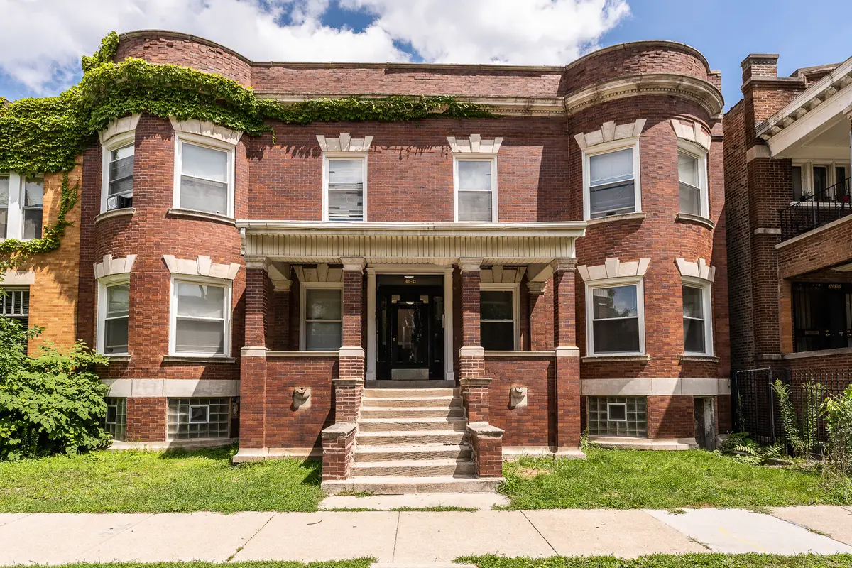 7033 S Vernon Avenue, Chicago, IL 60637 - #1