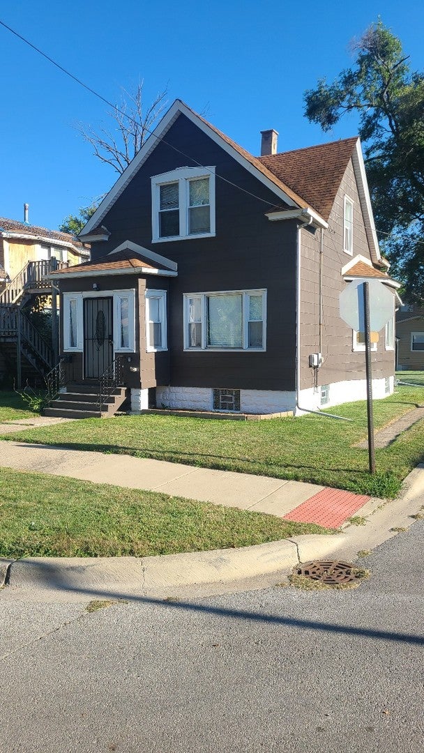 2 E 137th Place, Riverdale, IL 60827 BHGRE