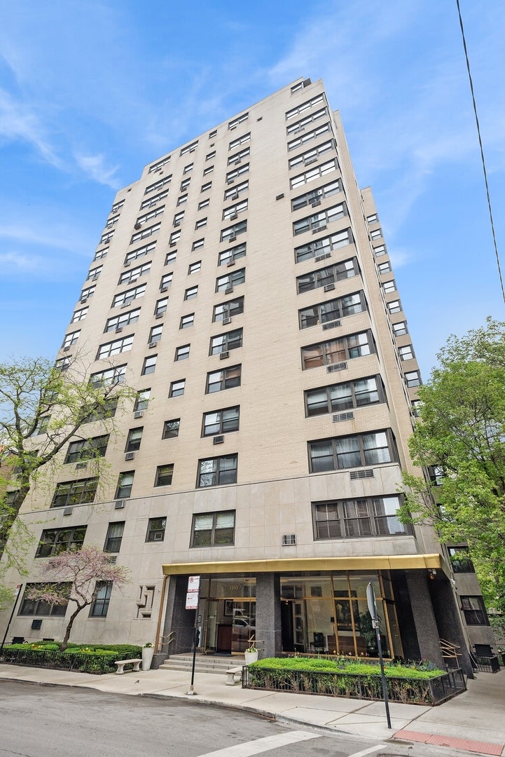 1335 N Astor Street 8A, Chicago, IL 60610 BHGRE