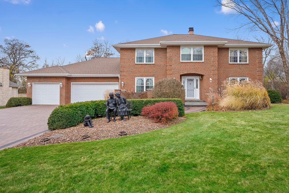 9012 Tara Hill Road, Darien, IL 60561 BHGRE