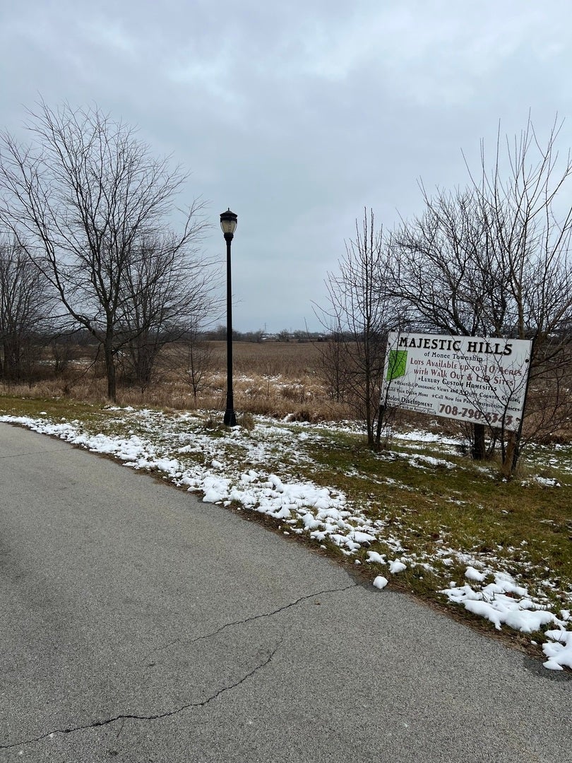 3647 W Pinewood Drive, Monee, IL 60449 BHGRE