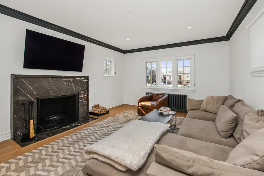 2337 Ridgeway Avenue, Evanston, IL 60201 - #3