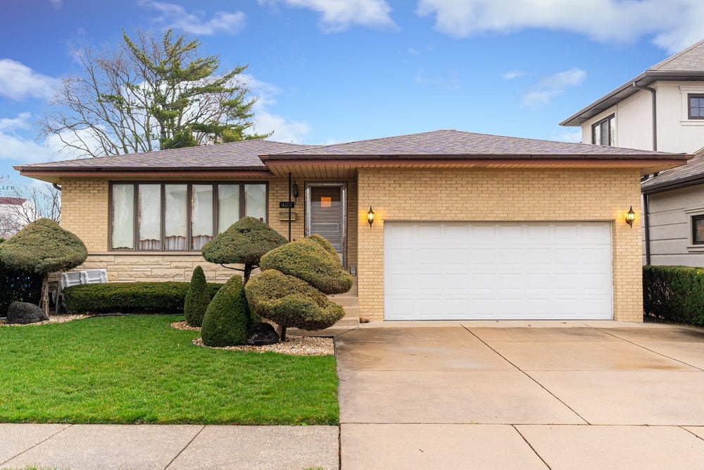 4011 Goss Avenue, Schiller Park, IL 60176 BHGRE