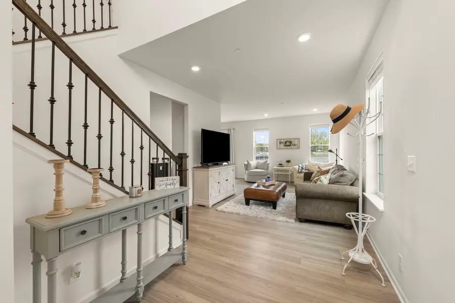 1110 Hawk Hollow Drive, Yorkville, IL 60560 - Image #2