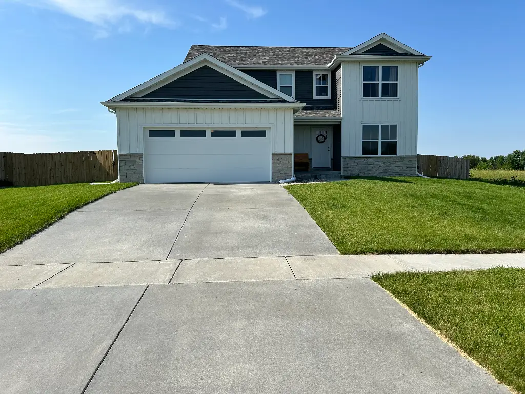 7 Boulder Drive, Carlock, IL 61725 - #1