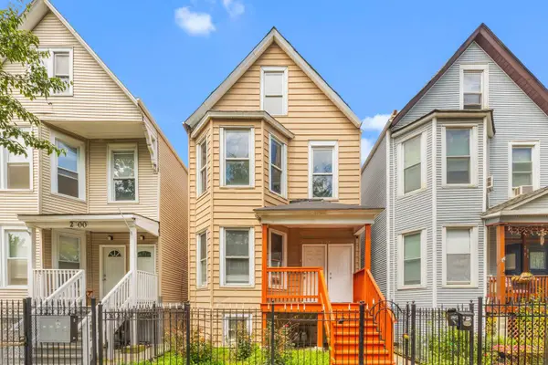 2302 N Hamlin Avenue, Chicago, IL 60647