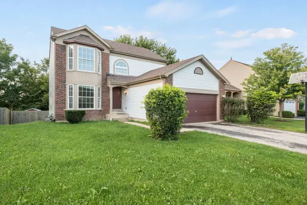 42 W Dahlia Lane, Round Lake Beach, IL 60073