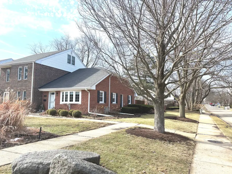 5702 S Park Avenue, Hinsdale, IL 60521 - #2