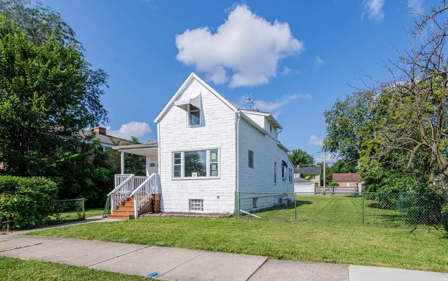 Address Withheld By Seller, Brookfield, IL 60513 - Image #2