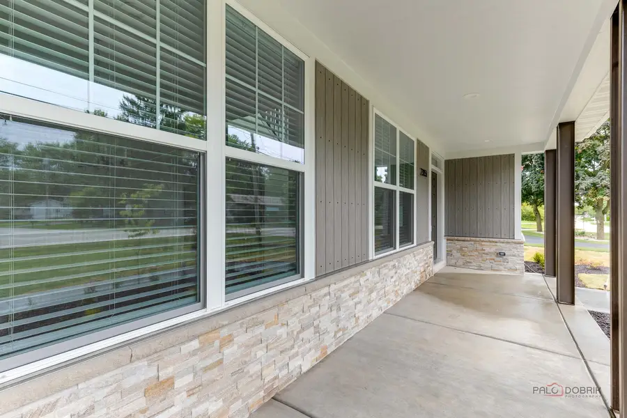 23051 N Prairie Lane, Lincolnshire, IL 60069 - Image #2