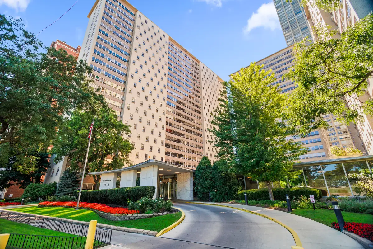 Address Withheld By Seller, Chicago, IL 60613 - Image #1