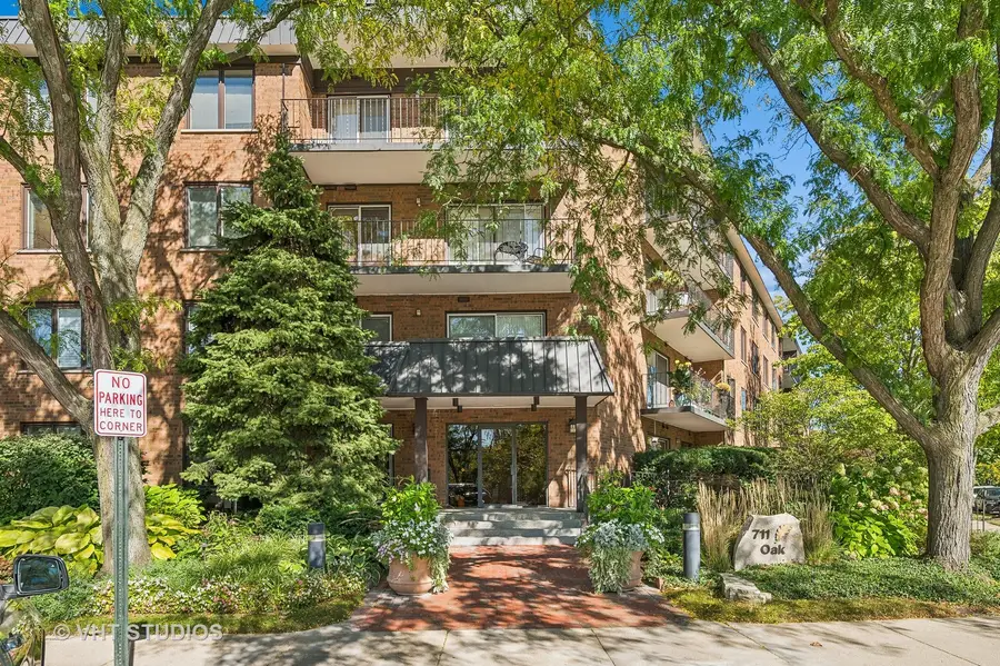 711 Oak Street #106, Winnetka, IL 60093 - #3