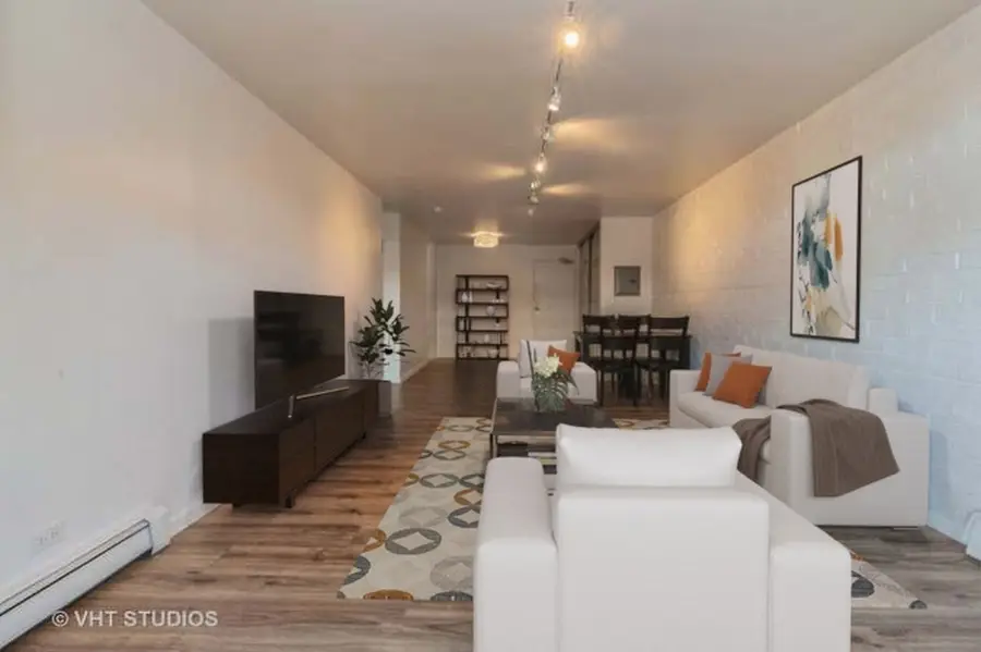 3900 N Pine Grove Avenue #405, Chicago, IL 60613 - Image #2