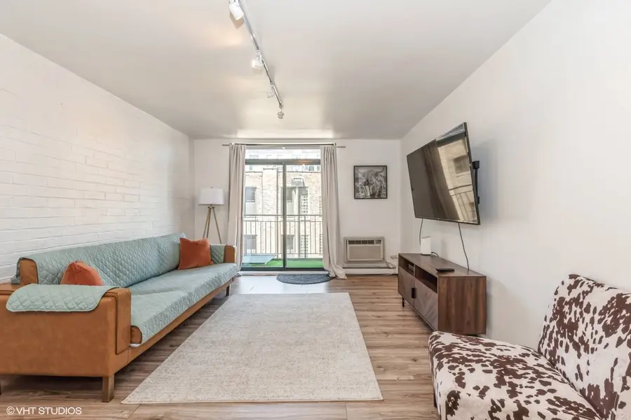 3900 N Pine Grove Avenue #405, Chicago, IL 60613 - Image #3