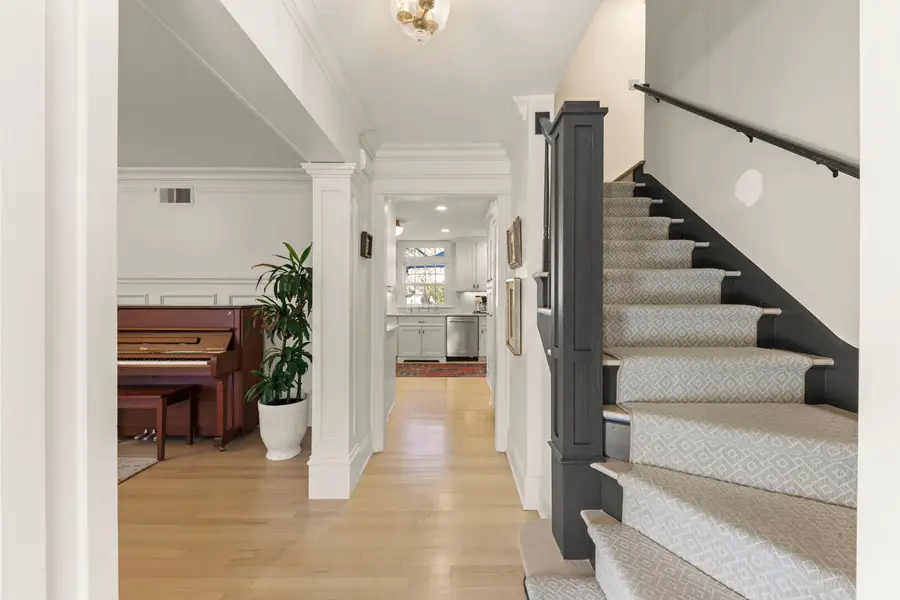 297 Van Damin Avenue, Glen Ellyn, IL 60137 - #3