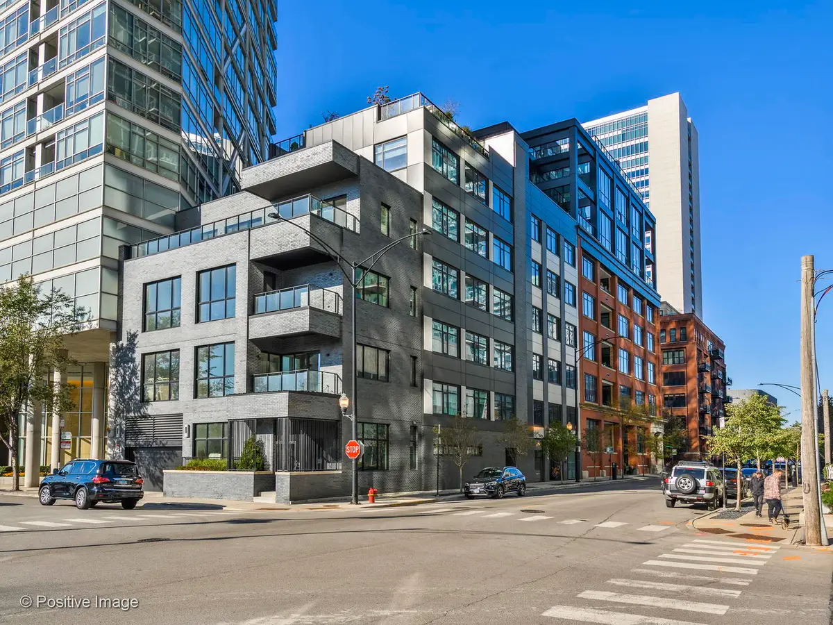 668 N Kingsbury Street #206, Chicago, IL 60654 - #1