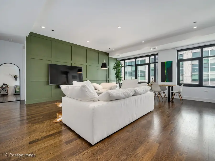 668 N Kingsbury Street #206, Chicago, IL 60654 - #3