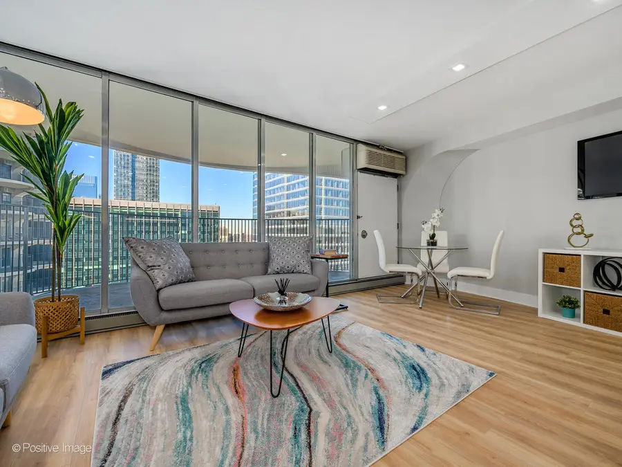 300 N State Street #5125, Chicago, IL 60654 - #2