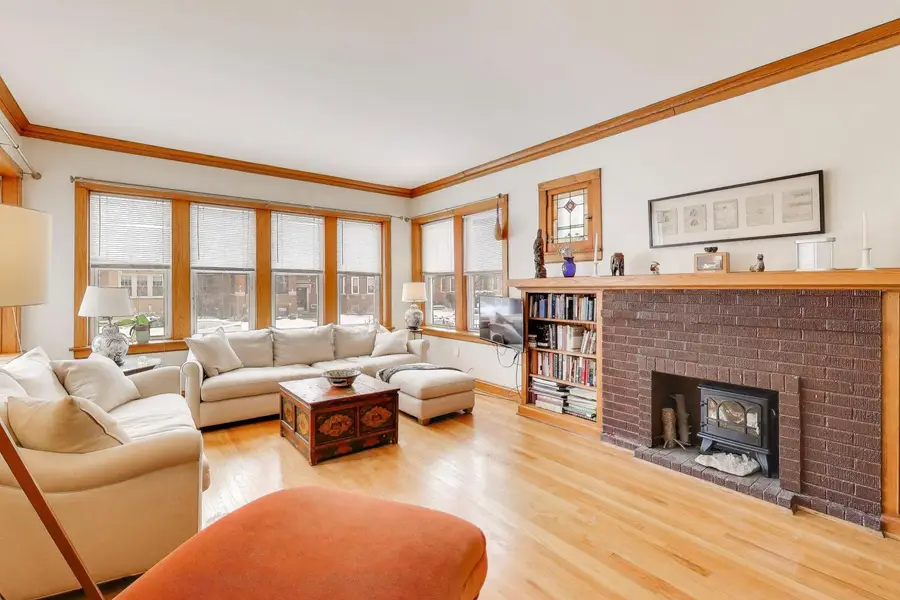 2036 W Farragut Avenue, Chicago, IL 60625 - Image #3