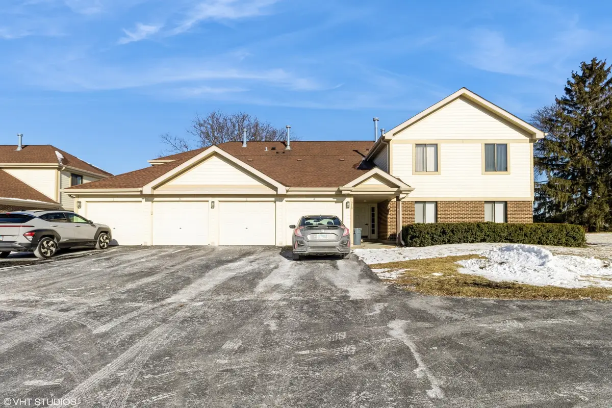 918 E Kings Road #1, Palatine, IL 60074 - Image #1