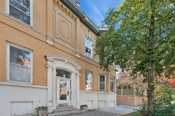 1443 W Waveland Avenue #1, Chicago, IL 60613