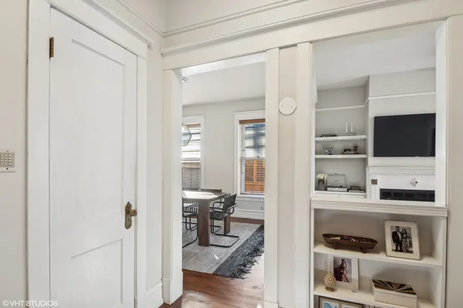 1443 W Waveland Avenue #1, Chicago, IL 60613 - Image #2