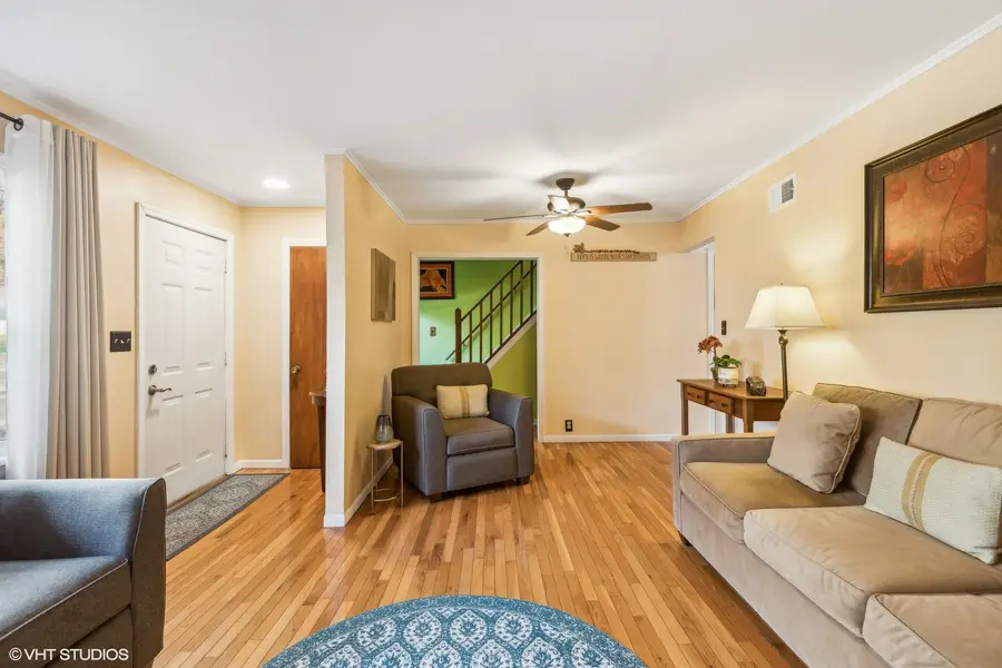 304 Moore Avenue, Saint Charles, IL 60174 - Image #3