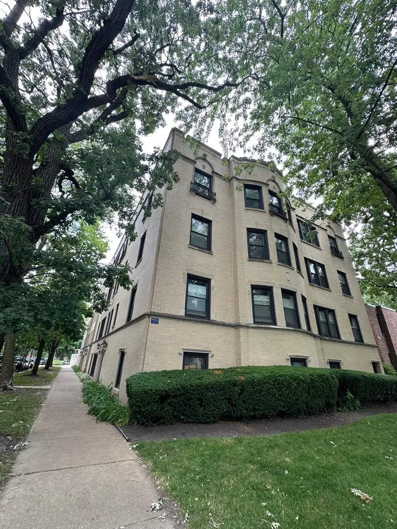 7059 N Damen Avenue #2N, Chicago, IL 60645 - #2