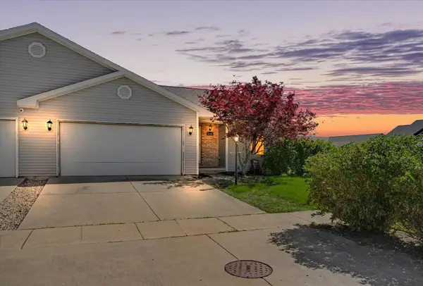 1601 E Lexington Drive, Urbana, IL 61802