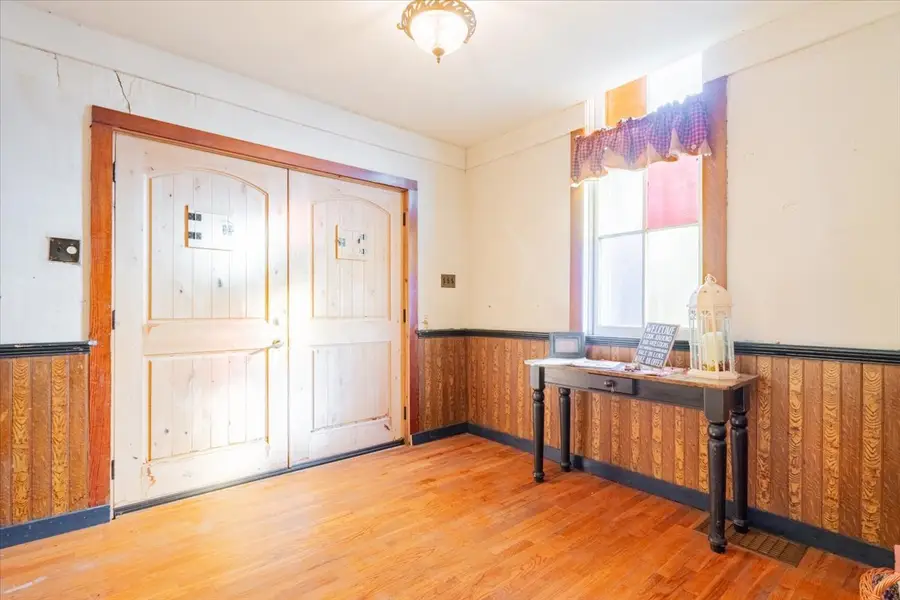 269 Chicago Street, Dewitt, IL 61735 - Image #3