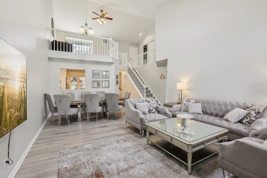 200 Glasgow Lane, Schaumburg, IL 60194 - Image #3