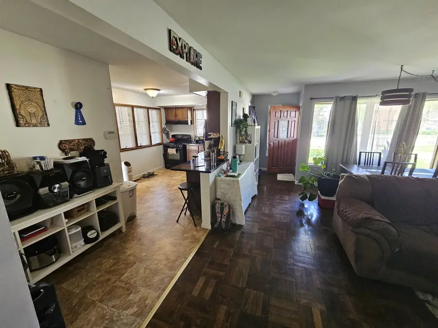 Address Withheld By Seller, Elmhurst, IL 60126 - Image #2