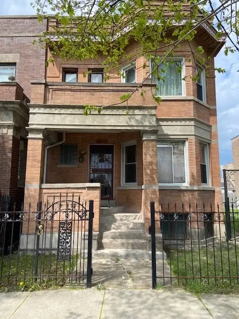 3544 W Congress Parkway, Chicago, IL 60624