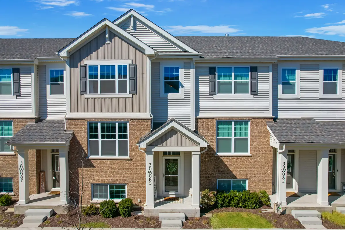 30w085 Brayman Court, Warrenville, IL 60563 - Image #1